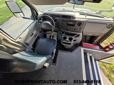2017 Ford E450 Wheelchair Shuttle Bus   - Photo 15 - Middletown, OH 45042