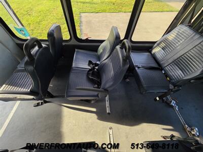 2017 Ford E450 Wheelchair Shuttle Bus   - Photo 27 - Middletown, OH 45042