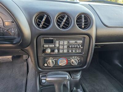 2002 Pontiac Trans Am Trans Am 2dr Convertible - Photo 25 - Middletown, OH 45042