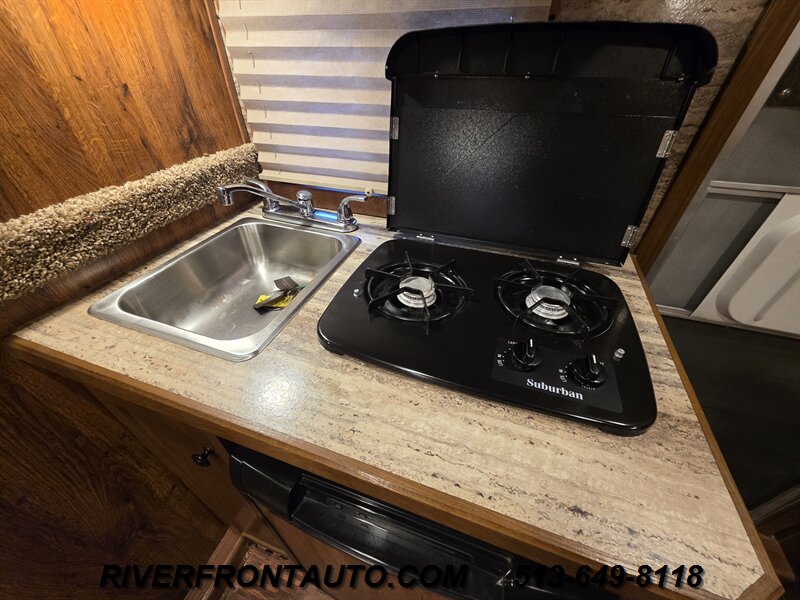 2017 Lakota LE169 LQ Aluminum Livestock Trailer - Photo 11 - Middletown, OH 45042