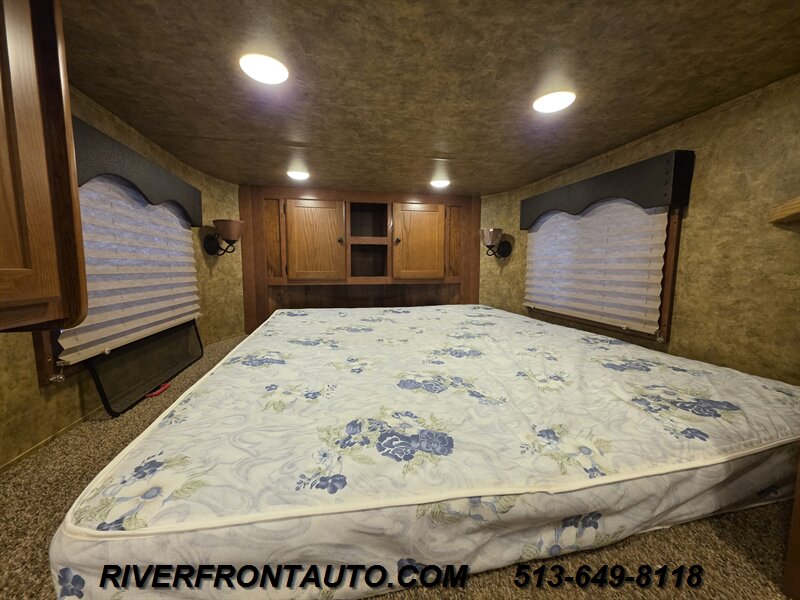 2017 Lakota LE169 LQ Aluminum Livestock Trailer - Photo 16 - Middletown, OH 45042