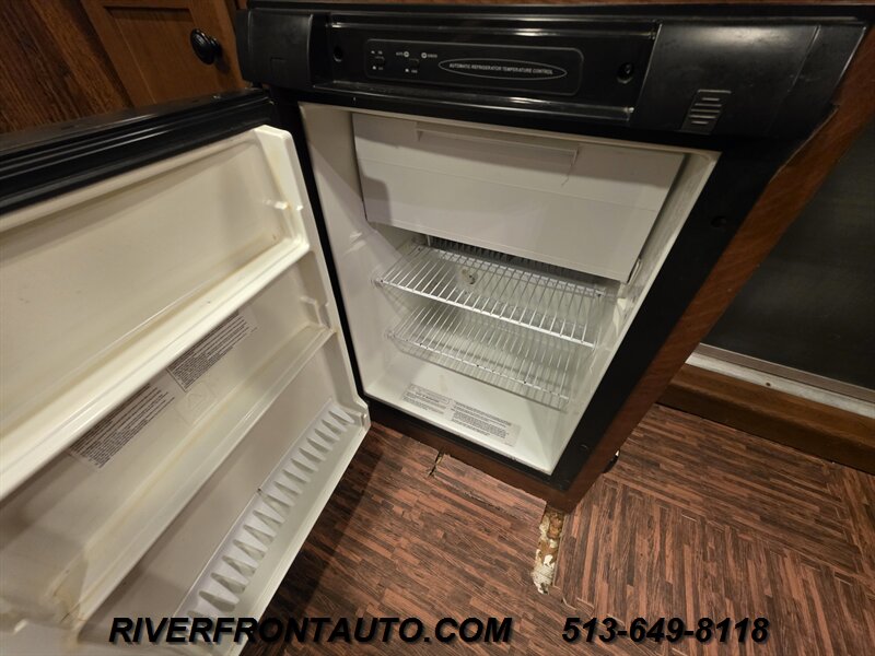 2017 Lakota LE169 LQ Aluminum Livestock Trailer - Photo 12 - Middletown, OH 45042