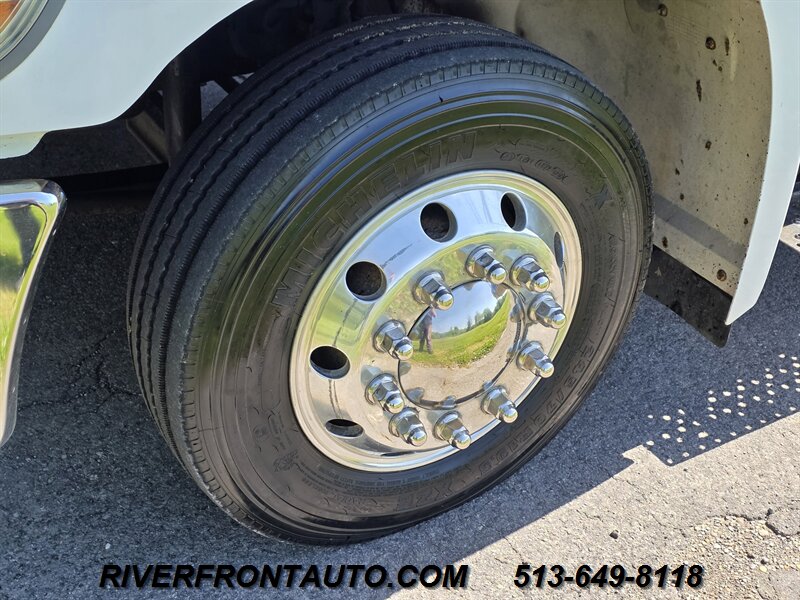 2008 Hino 258 Tow Truck / Equipment Hauler - Photo 30 - Middletown, OH 45042