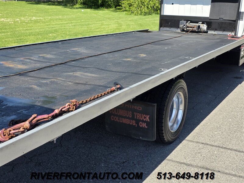 2008 Hino 258 Tow Truck / Equipment Hauler - Photo 16 - Middletown, OH 45042