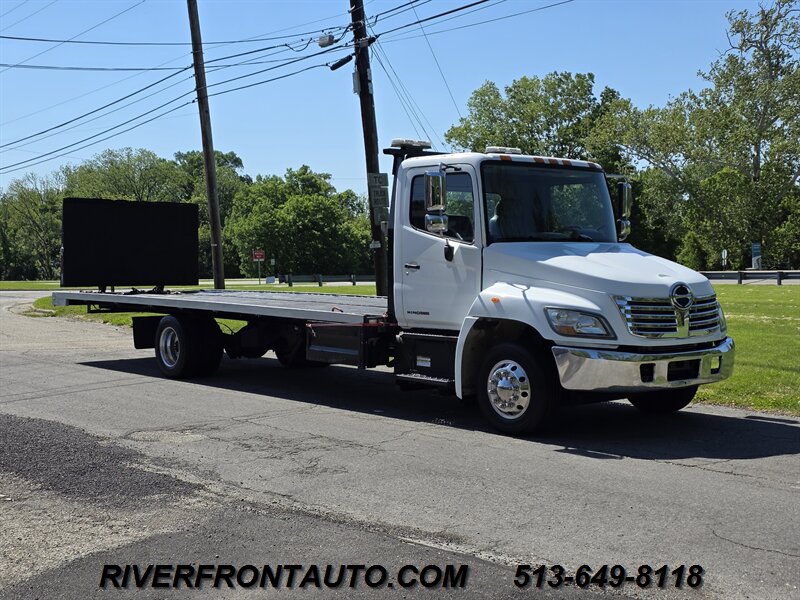 2008 Hino 258 Tow Truck / Equipment Hauler - Photo 12 - Middletown, OH 45042