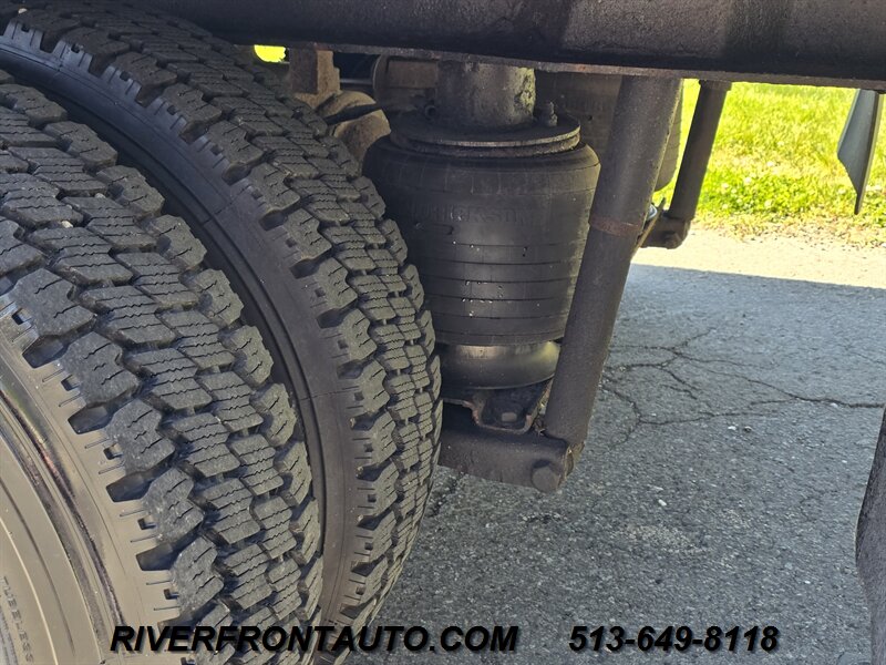2008 Hino 258 Tow Truck / Equipment Hauler - Photo 17 - Middletown, OH 45042