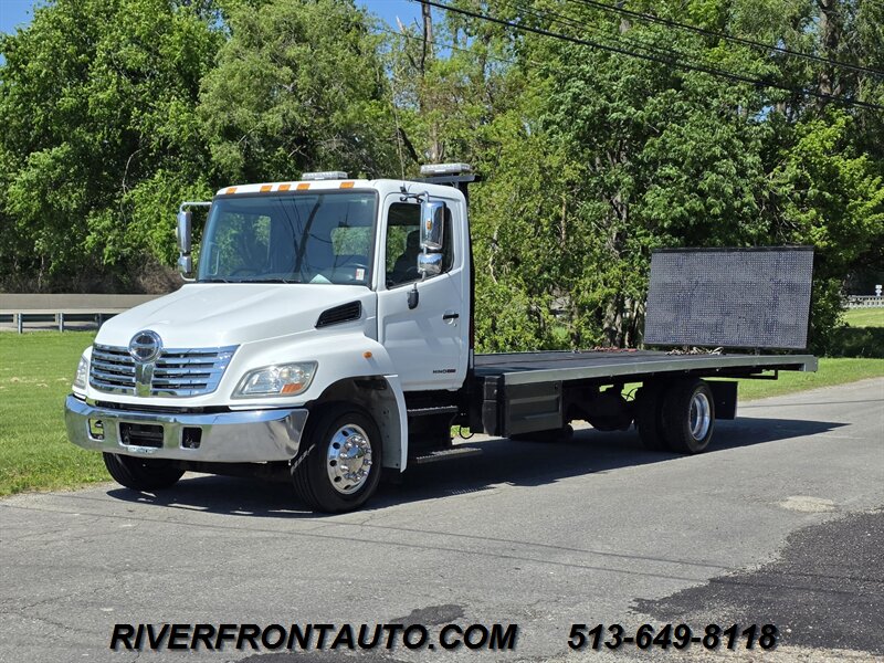 2008 Hino 258 Tow Truck / Equipment Hauler - Photo 6 - Middletown, OH 45042
