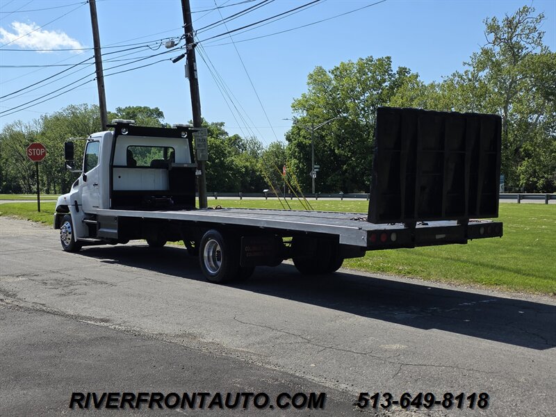 2008 Hino 258 Tow Truck / Equipment Hauler - Photo 9 - Middletown, OH 45042