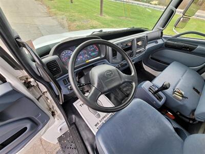 2008 Hino 258 4X2 2dr Regular Cab 212 in. WB   - Photo 3 - Middletown, OH 45042
