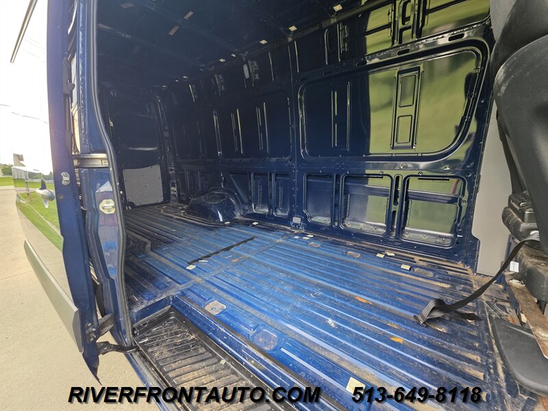 2017 Mercedes-Benz Sprinter 3500 Dually Ext High Roof - Photo 22 - Middletown, OH 45042