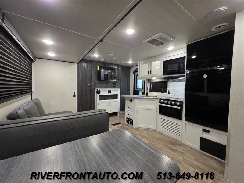 2023 Keystone Hideout 31BRD 36FT - Bunks - Outdoor Kitchen - Photo 3 - Middletown, OH 45042