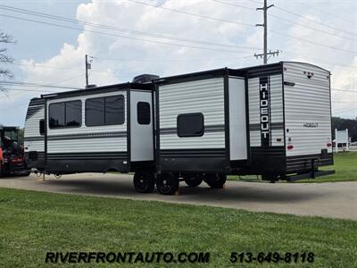 2023 Keystone Hideout 31BRD 36FT - Bunks - Outdoor Kitchen - Photo 10 - Middletown, OH 45042