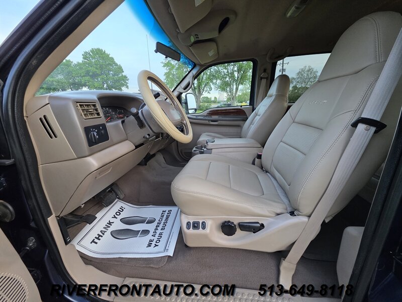 2001 Ford F-350 Lariat 7.3L POWERSTROKE RUST FREE - Photo 2 - Middletown, OH 45042