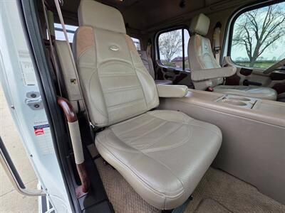 2011 Freightliner M2 112 4X2 4dr Crew Cab - Photo 27 - Middletown, OH 45042
