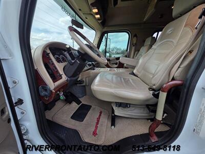 2011 Freightliner M2 112 SportChassis 500HP   - Photo 3 - Middletown, OH 45042