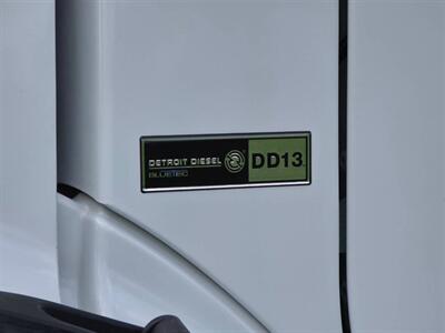 2011 Freightliner M2 112 4X2 4dr Crew Cab - Photo 41 - Middletown, OH 45042