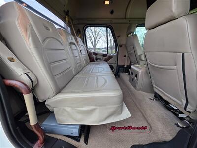 2011 Freightliner M2 112 4X2 4dr Crew Cab - Photo 25 - Middletown, OH 45042