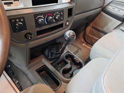 2007 Dodge Ram 3500 4X4 CUMMINS 6 SPEED   - Photo 2 - Middletown, OH 45042