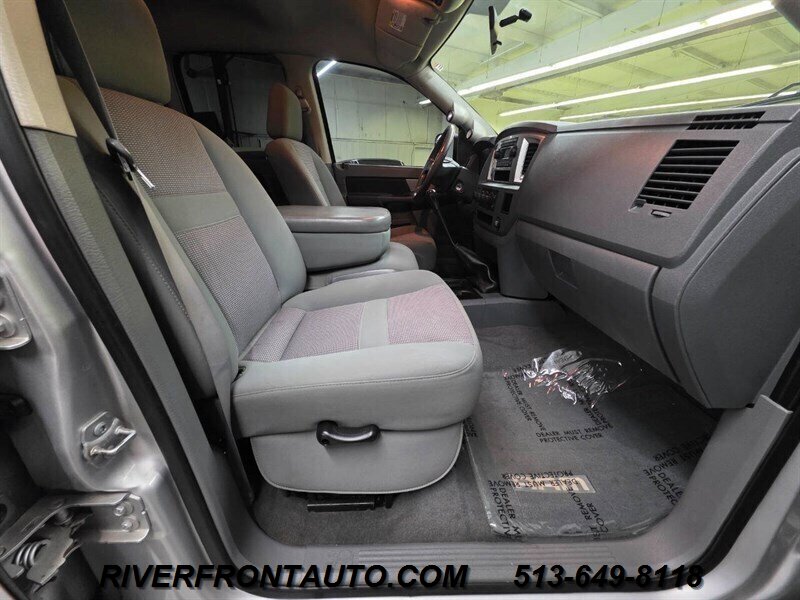 2007 Dodge Ram 3500 4X4 CUMMINS 6 SPEED - Photo 16 - Middletown, OH 45042