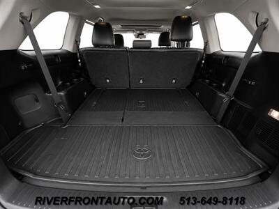 2017 Toyota Highlander XLE AWD 4dr SUV - Photo 19 - Middletown, OH 45042