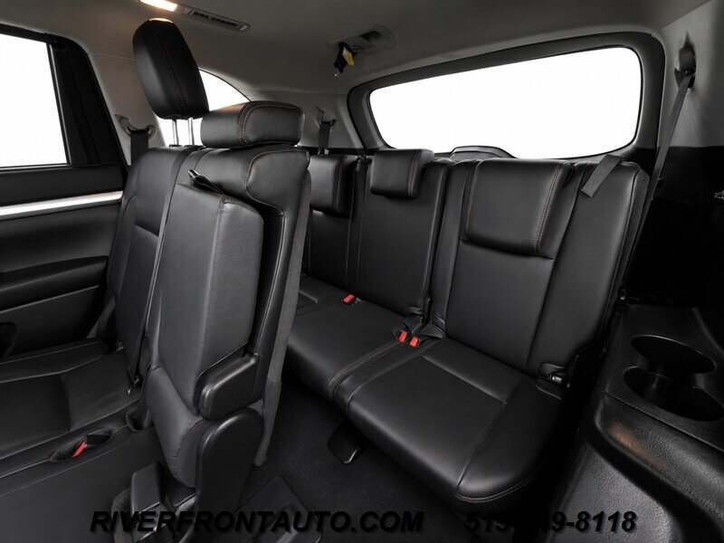 2017 Toyota Highlander XLE AWD 4dr SUV - Photo 18 - Middletown, OH 45042