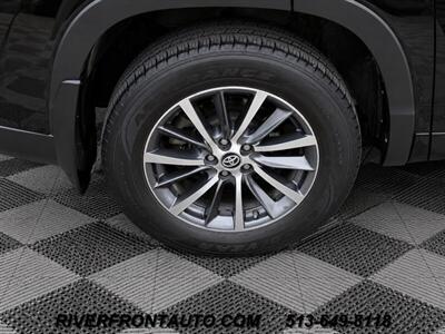 2017 Toyota Highlander XLE AWD 4dr SUV - Photo 31 - Middletown, OH 45042