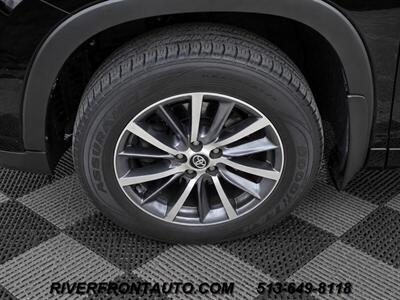 2017 Toyota Highlander XLE AWD 4dr SUV - Photo 28 - Middletown, OH 45042