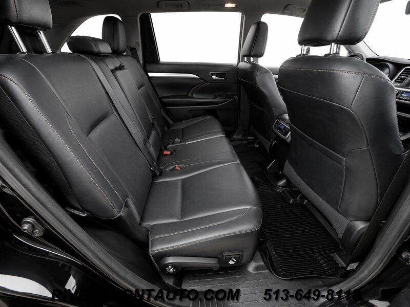 2017 Toyota Highlander XLE AWD 4dr SUV - Photo 23 - Middletown, OH 45042