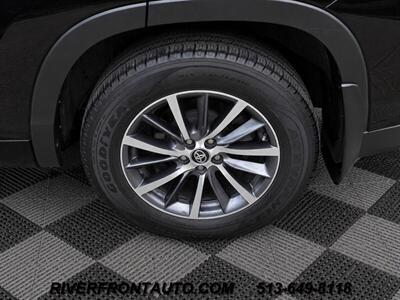 2017 Toyota Highlander XLE AWD 4dr SUV - Photo 30 - Middletown, OH 45042