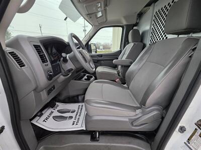 2018 Nissan NV 1500 SV 3dr Cargo Van   - Photo 8 - Middletown, OH 45042