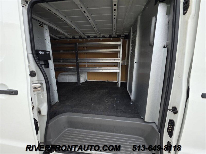 2018 Nissan NV 1500 SV 3dr Cargo Van - Photo 18 - Middletown, OH 45042