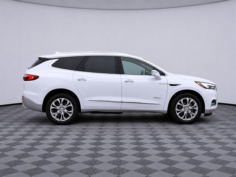 2018 Buick Enclave Avenir AWD - Photo 8 - Middletown, OH 45042