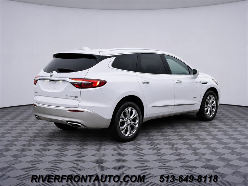 2018 Buick Enclave Avenir AWD - Photo 2 - Middletown, OH 45042