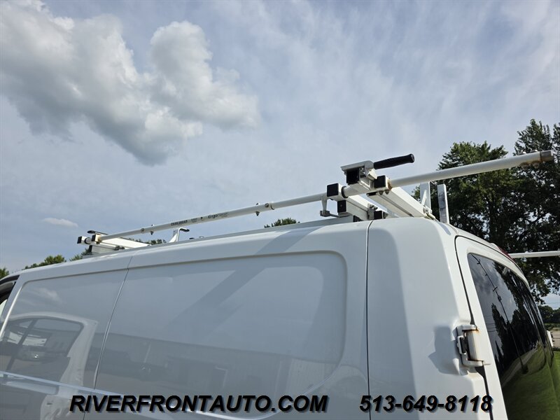 2019 Ford Transit T150 Cargo Van - Photo 16 - Middletown, OH 45042