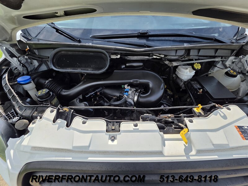 2019 Ford Transit T150 Cargo Van - Photo 17 - Middletown, OH 45042