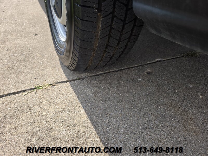 2019 Ford Transit T150 Cargo Van - Photo 21 - Middletown, OH 45042