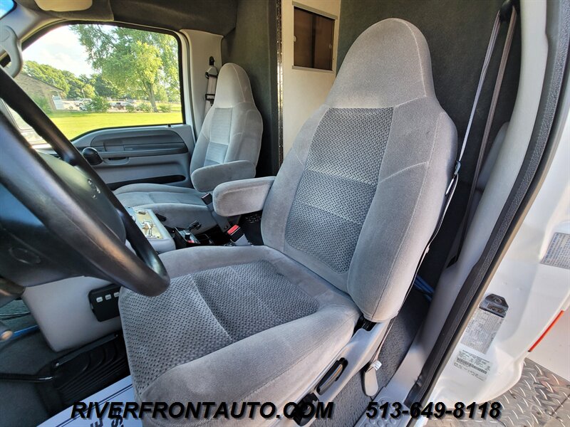 2001 Ford F-350 - Photo 21