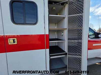 2001 Ford F-350 4X4 7.3L Powerstroke Ambulance   - Photo 24 - Middletown, OH 45042
