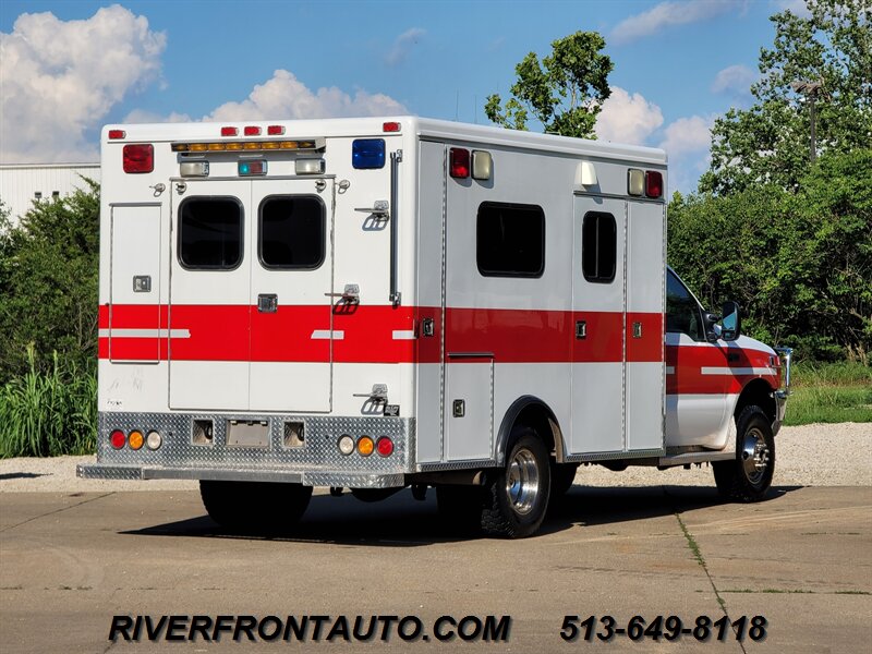 2001 Ford F-350 - Photo 11