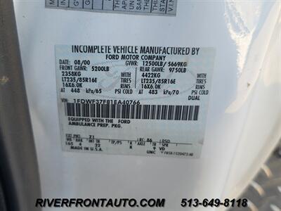 2001 Ford F-350 4X4 7.3L Powerstroke Ambulance   - Photo 28 - Middletown, OH 45042