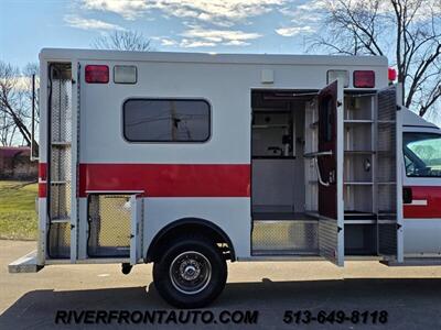 2001 Ford F-350 4X4 7.3L Powerstroke Ambulance   - Photo 19 - Middletown, OH 45042