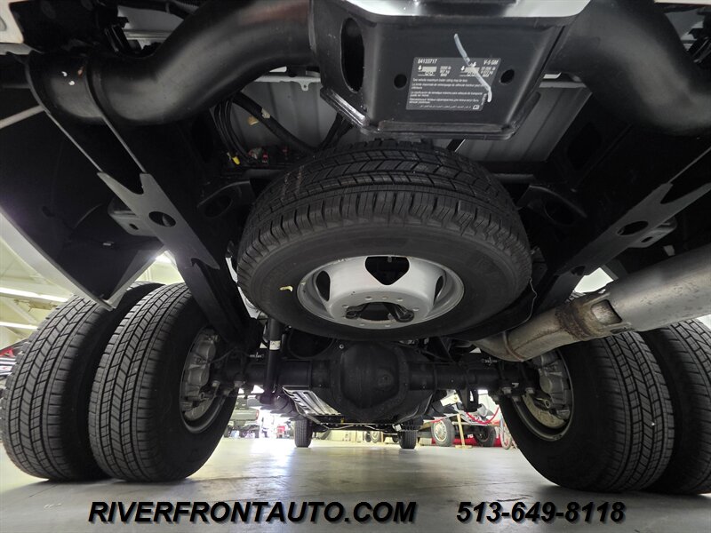 2018 Chevrolet Silverado 3500 High Country Duramax 4x4 - Photo 28 - Middletown, OH 45042
