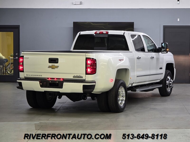 2018 Chevrolet Silverado 3500 High Country Duramax 4x4 - Photo 2 - Middletown, OH 45042