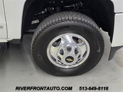 2018 Chevrolet Silverado 3500 High Country Duramax 4x4 - Photo 26 - Middletown, OH 45042