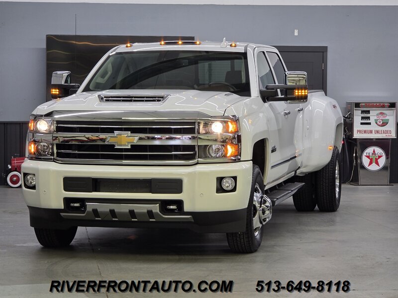 2018 Chevrolet Silverado 3500 High Country Duramax 4x4 - Photo 43 - Middletown, OH 45042