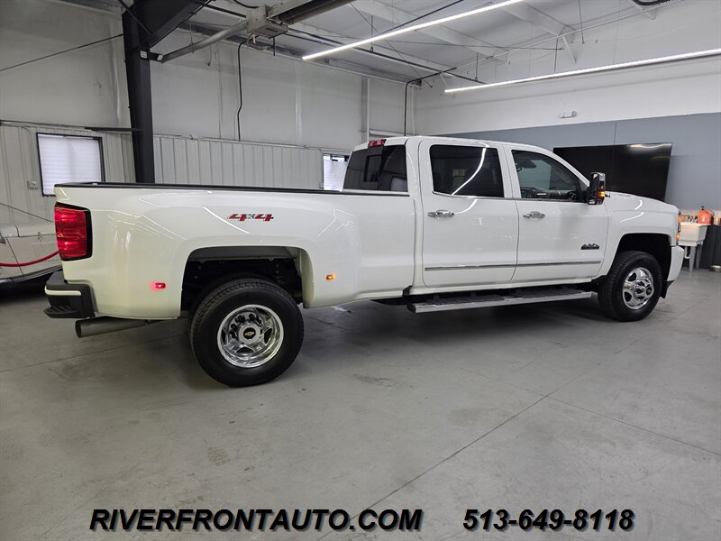 2018 Chevrolet Silverado 3500 High Country Duramax 4x4 - Photo 11 - Middletown, OH 45042