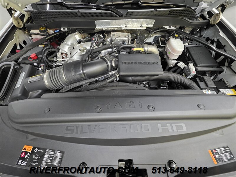 2018 Chevrolet Silverado 3500 High Country Duramax 4x4 - Photo 6 - Middletown, OH 45042