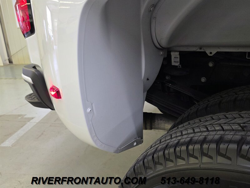 2018 Chevrolet Silverado 3500 High Country Duramax 4x4 - Photo 31 - Middletown, OH 45042