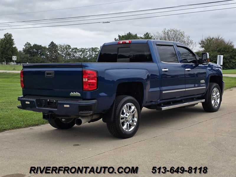 2017 Chevrolet Silverado 2500 High Country Duramax 4x4 - Photo 2 - Middletown, OH 45042