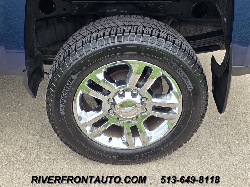 2017 Chevrolet Silverado 2500 High Country Duramax 4x4 - Photo 25 - Middletown, OH 45042